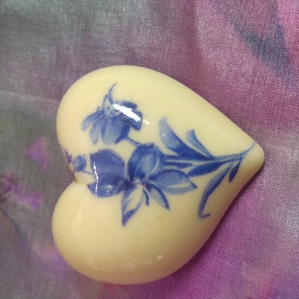Heart pin